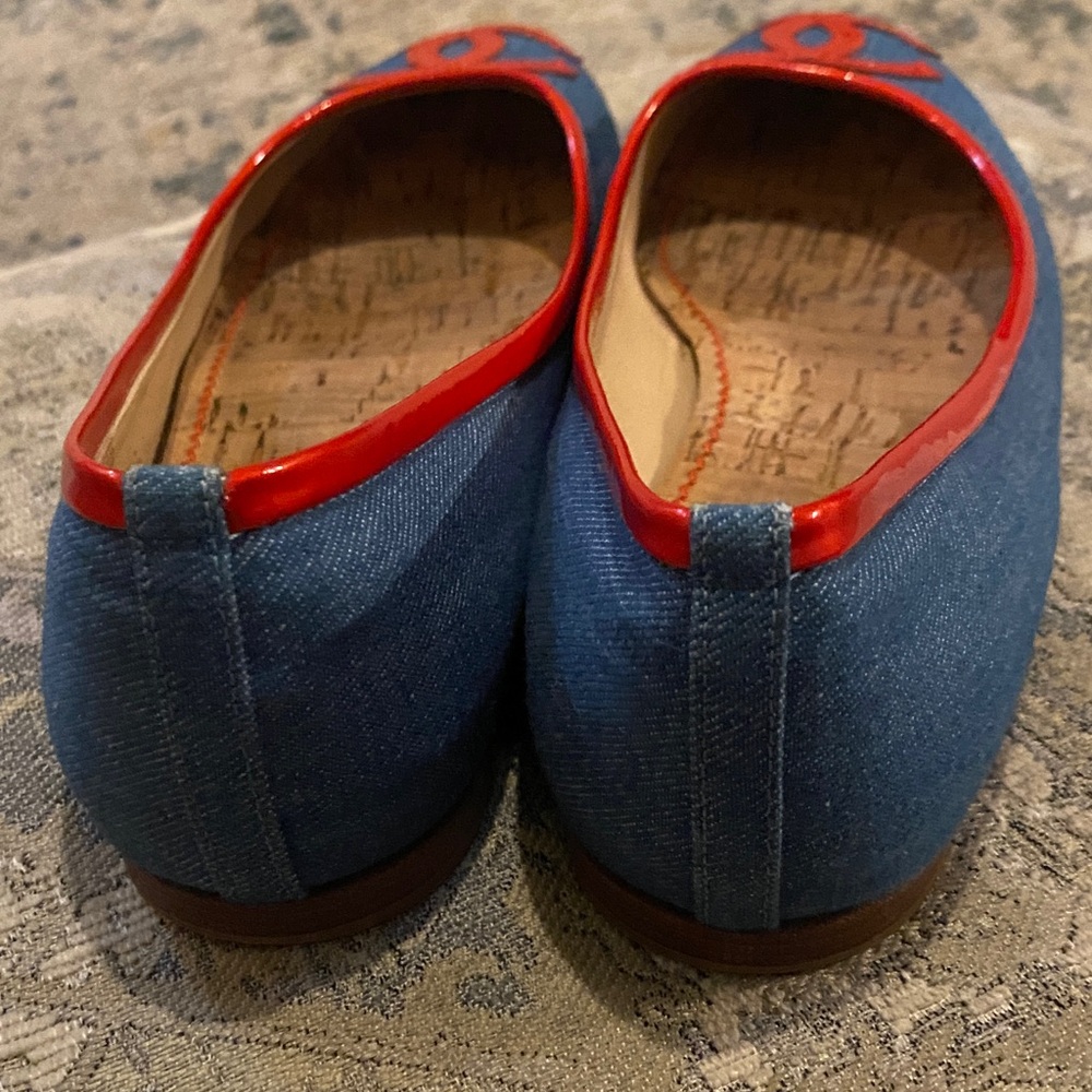 CHANEL Denim Blue Flats with Red Accents - Picture 3 of 7